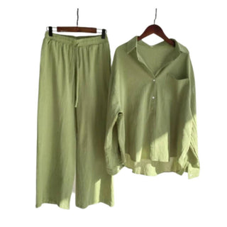 Pantalones Verdes y Blusa